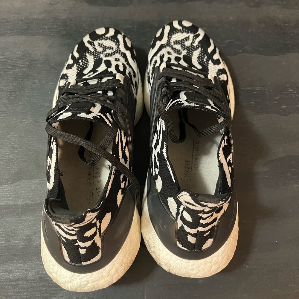 Adidas Ultraboost 22 Men’s Size 12 Black White Zebra Shoes Sneakers GX6300 - Picture 6 of 8